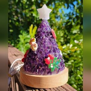NEW 6" AMETHYST LIGHT-UP CHRISTMAS TREE